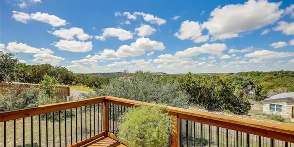 2603 Irving CV