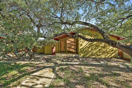 2204 Spring Creek DR