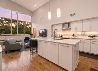 1600 Barton Springs RD
