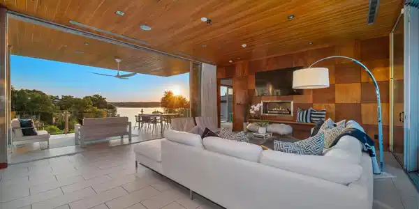 105 Edgewater CV