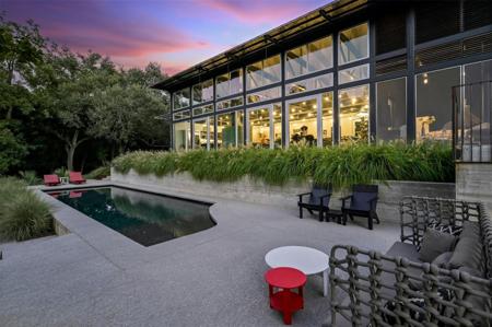 2212 River Hills RD