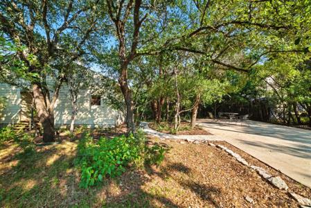 2909 Niagara DR