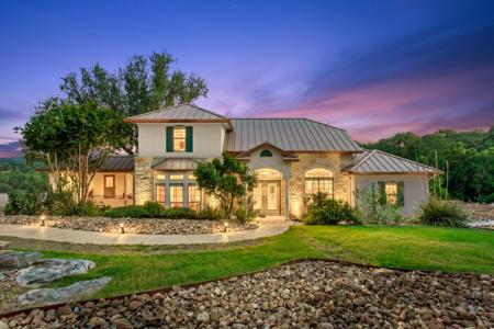 1121 Kings Cove DR