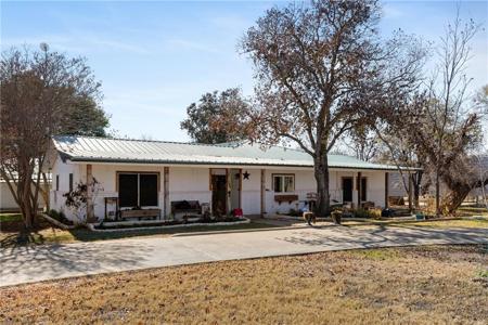 204 Cedar DR