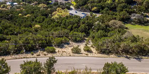 2711 Crosswind DR