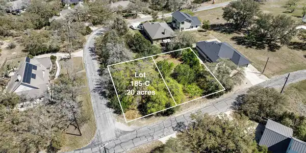 000 Eton LN