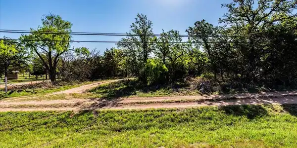 7688 Hwy 261 Highway
