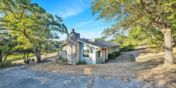 10902 Beach RD