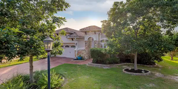 411 Rocky Coast DR