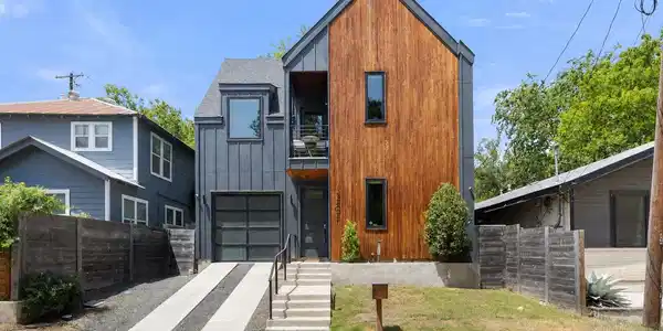 2202 Santa Rita ST