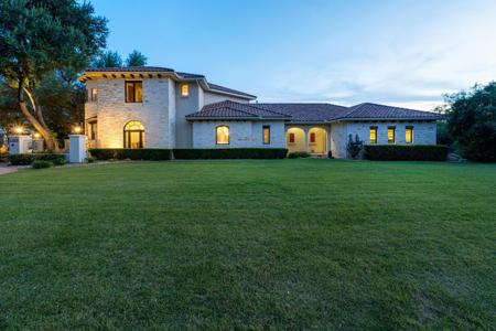 16005 Chateau Ave