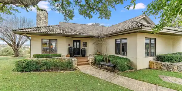 1909 Clubhouse Hill DR
