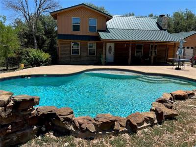 1215 Agarita DR