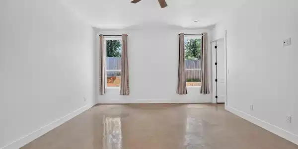 Image 4 Image 4
