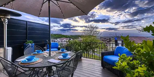404 Marina View WAY