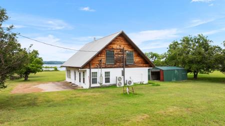 132 Blue Bird LN