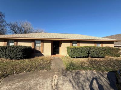 214 meadowlakes DR