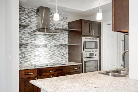 6000 Shepherd Mountain CV