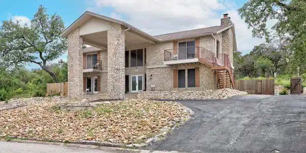13207 Mansfield DR