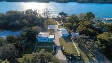 1004 Circle DR