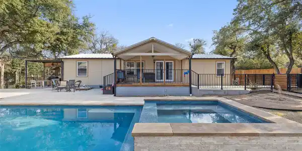 5519 Hi Line RD