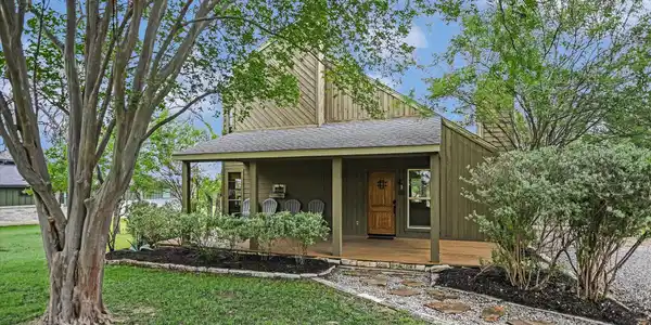 424 Bedford DR