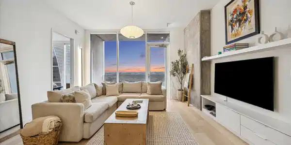 301 West Ave