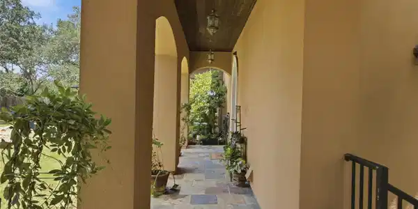 Image 4 Image 4