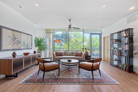 1600 Barton Springs RD