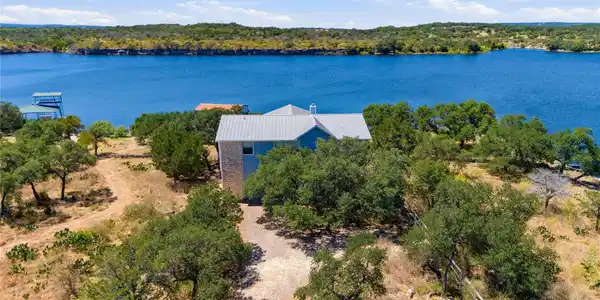 2406 Patriot DR