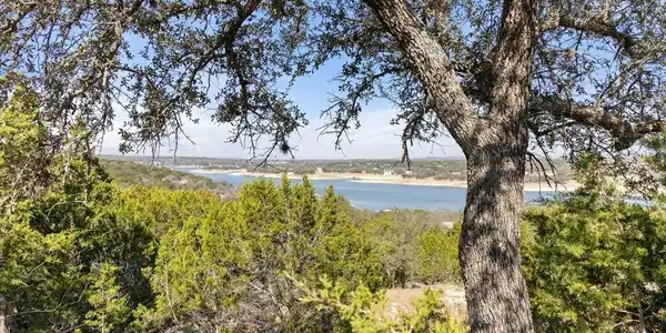 10 Thurman Bluff DR