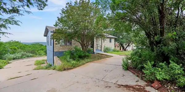 5100 Country Club DR