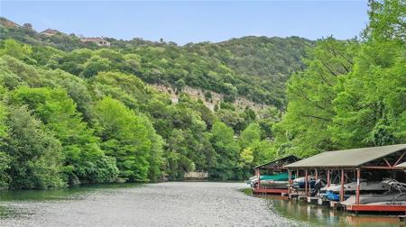 5306 N Scout Island CIR