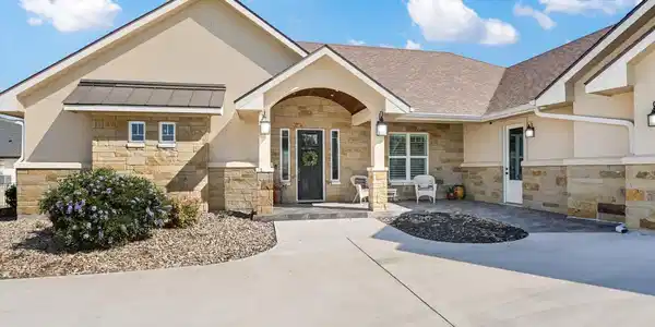 106 Rangeway CIR
