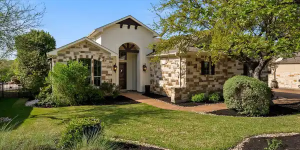 324 Duffy LN