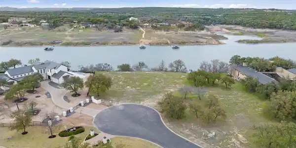 25208 Chernosky Point CV