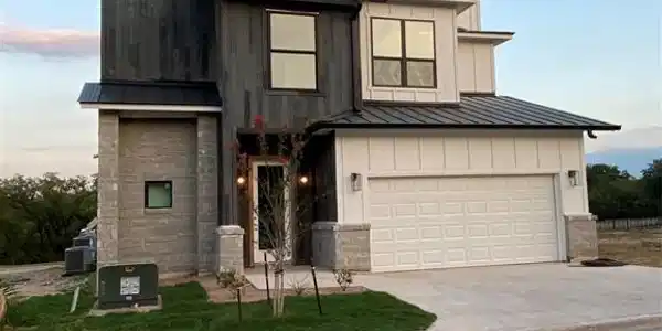 2501 Bruin DR