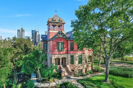 400 Academy DR