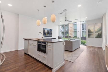 1600 Barton Springs RD