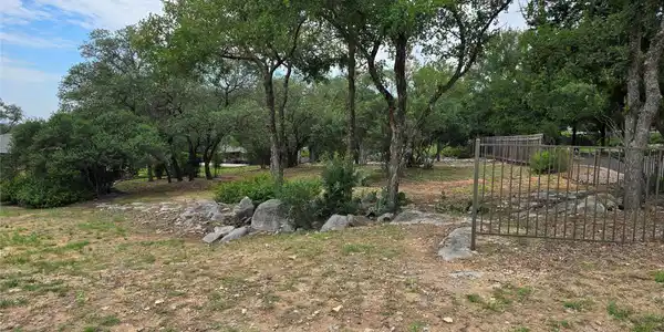 604 Via Viejo