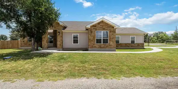 1512 Stonecrest DR