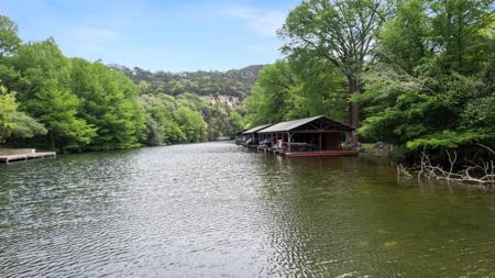 5302 N Scout Island CIR