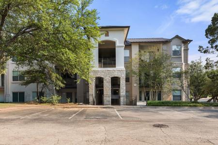 6000 Shepherd Mountain CV