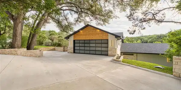620 Bermuda ST