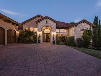 7420 Oak Shores Dr