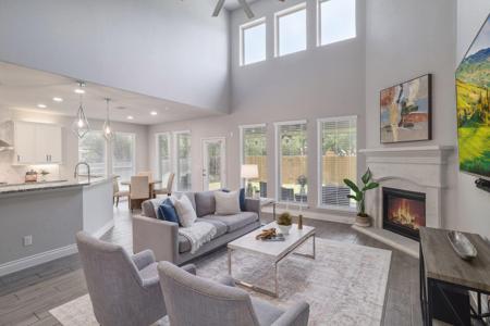 1513 Lakeside Ranch RD