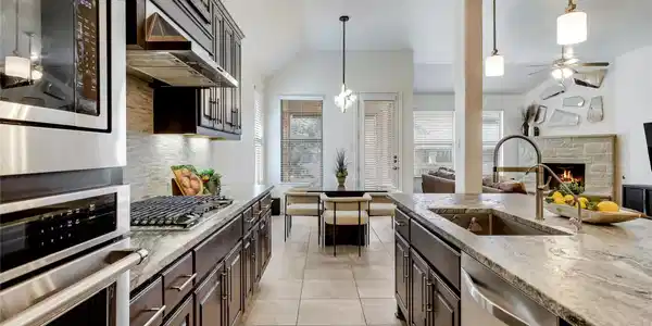 22207 Cape Travis BND