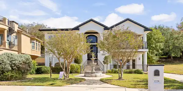 1228 Challenger