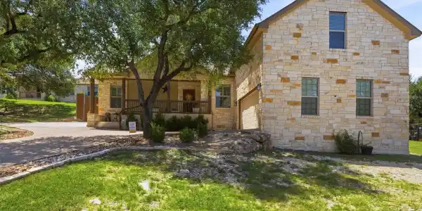 21911 Moffat DR