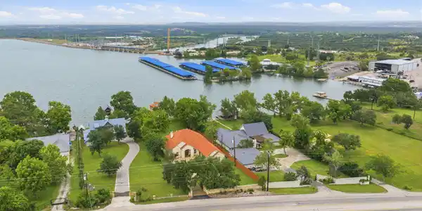 5100 W Fm 2147 RD